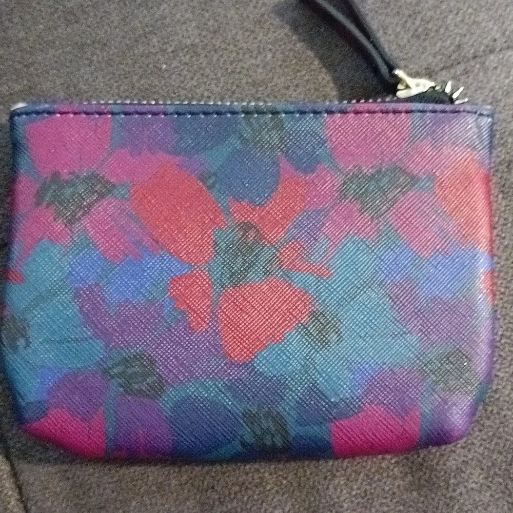 Nanette Lepore Floral 🌼 Coin purse 🌹 nwot - Picture 4 of 9
